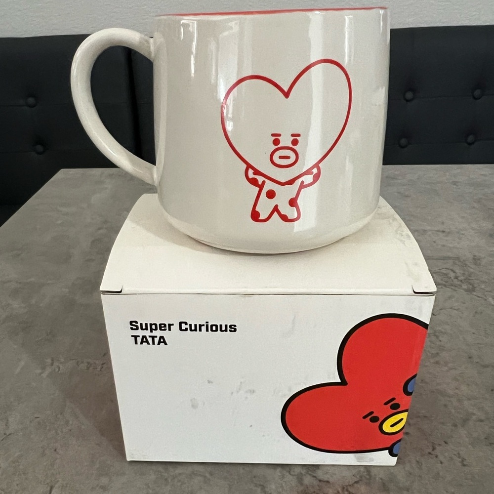 Official Line Friends BT21 x Paris Baguette Limited Edition Tata Mug
